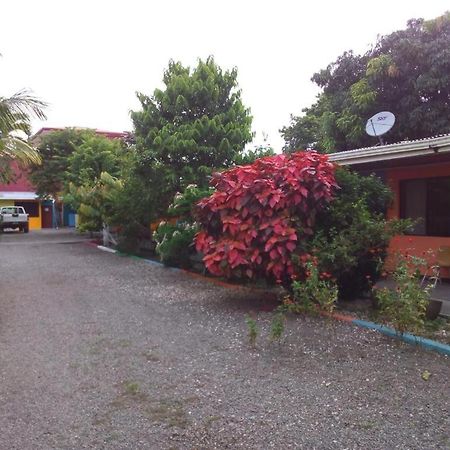 Cabinas Surf Side 卡维塔 外观 照片